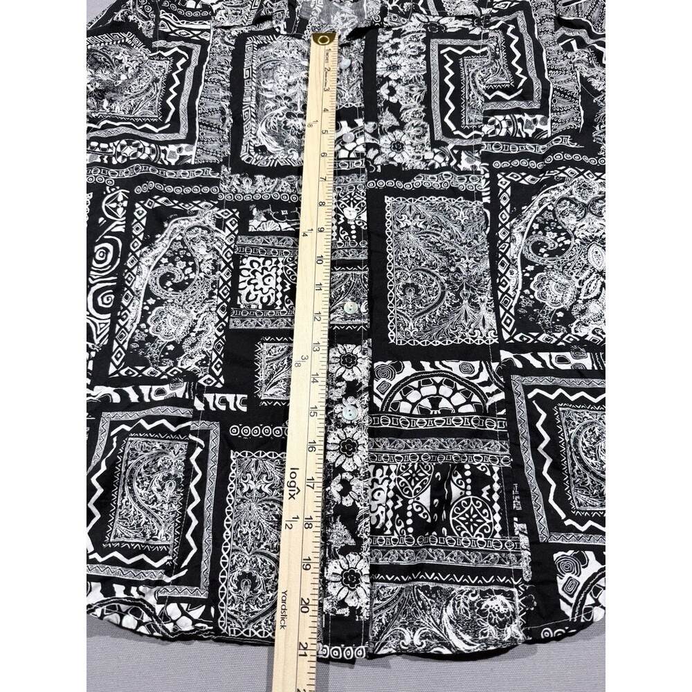 Chicos Womens Black/White Geometric Patchwork Blouse Size 2 - Picture 8 of 9